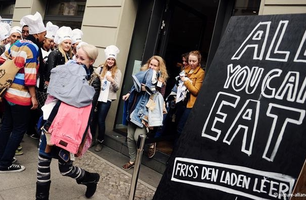 مغازه را درو کنید