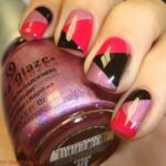 طرح مثلثی سه رنگ قرمز،مشکی و صورتی