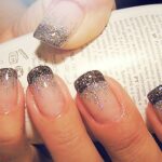 طرح بیرنگ و مشکی اکلیلی