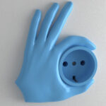 پریز برق دست