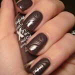 طرح آبرنگیه قهوه ای و طلایی