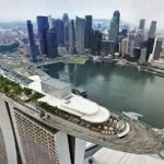 بزرگترین استخر روباز جهان