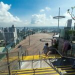 بزرگترین استخر روباز جهان