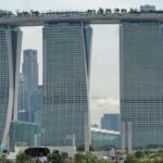 بزرگترین استخر روباز جهان