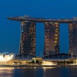 بزرگترین استخر روباز جهان