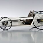 Mercedes-Benz F-CELL Roadster with Hybrid Drive