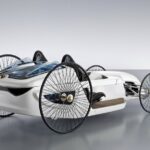 Mercedes-Benz F-CELL Roadster with Hybrid Drive